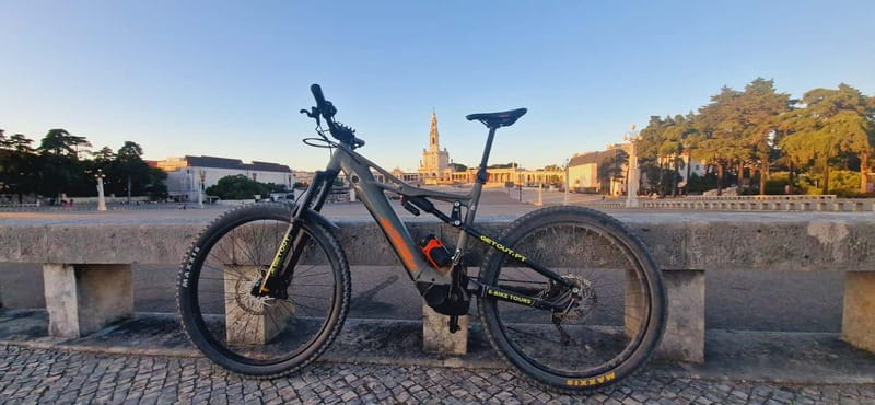 From Fátima to Nazaré: Adventurous Discovery E-Bike Tour - Scenic Views and Self-Guided Exploration