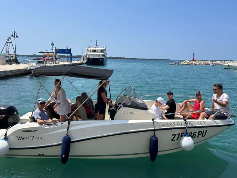 From Fazana: Rovinj full day Private boat tour - The Stop at Sveti Andrija for Refreshment and Relaxation