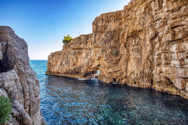 From Fazana: Sea caves, hidden island, cliffs and more... - What Sets This Tour Apart from Similar Experiences