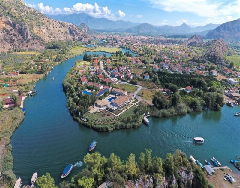 From Fethiye: Dalyan Day Trip with Mud Bath and Turtle Beach - Lunch and Onboard Amenities