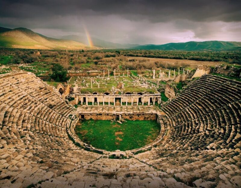 From Fethiye: Pamukkale & Hierapolis Day Trip w/ Meals - Exploring the Ancient City of Hierapolis