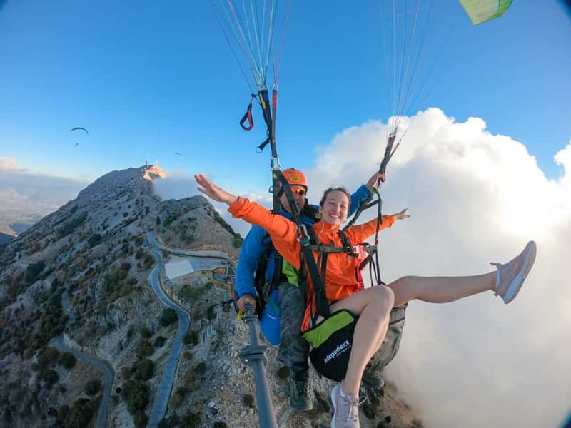 From Fethiye: Tandem Paragliding in Ölüdeniz - Safety and Equipment: Confidence in Professional Standards