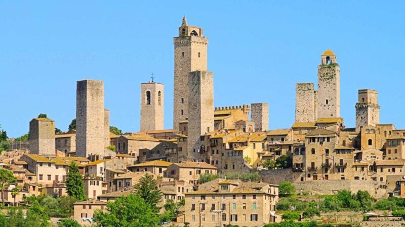 From Florence: PRIVATE Tour of San Gimignano and Volterra - End of the Day in Florence with Optional Viewpoint Visit
