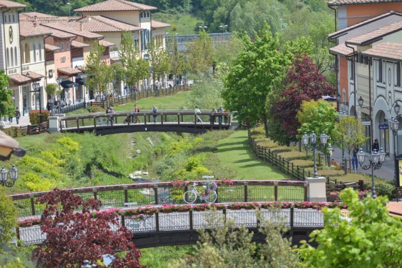 From Florence: Round-Trip Shuttle Bus to Barberino Outlet - The Barberino Outlets Location and Setting
