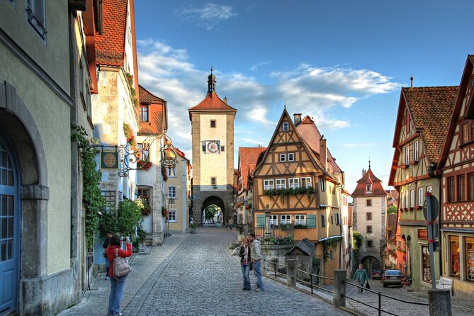 from Frankfurt: historic treasure Rothenburg, private 1 day Tour - The Guide and Tour Experience