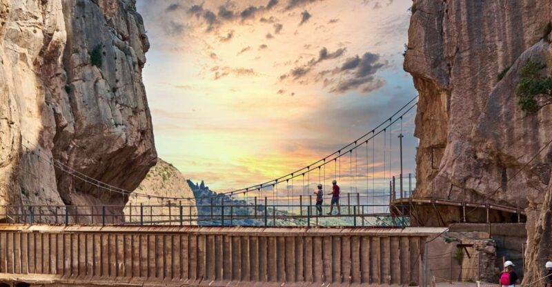 From Fuengirola: Caminito del Rey Guided Day Trip - Exploring the Historical Construction and Engineering Marvel