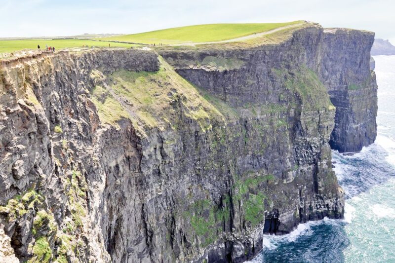 From Galway: Cliffs of Moher Half-Day Express Trip - The Interactive Exhibits and Virtual Reality Features