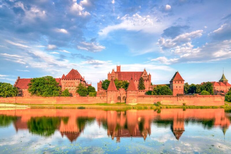 From Gdansk: Malbork Castle Half-Day Private Tour - Exploring Malbork Castle’s Architectural Marvels