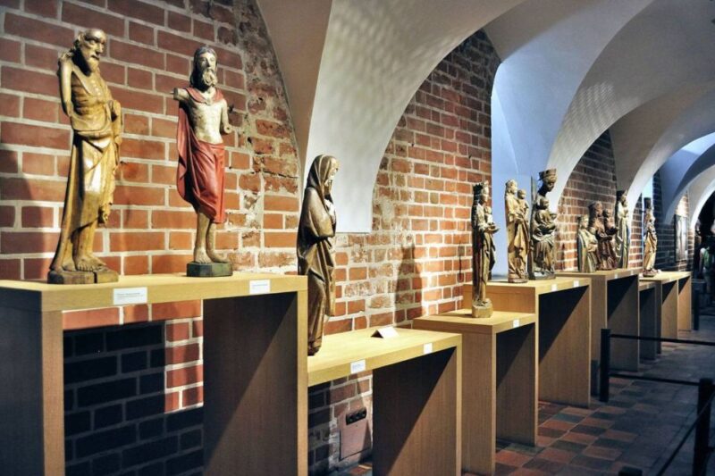 From Gdansk: Malbork Castle Trip with Ticket and Audio Guide - Explore Malbork Castle with a Comfortable Transfer from Gdansk