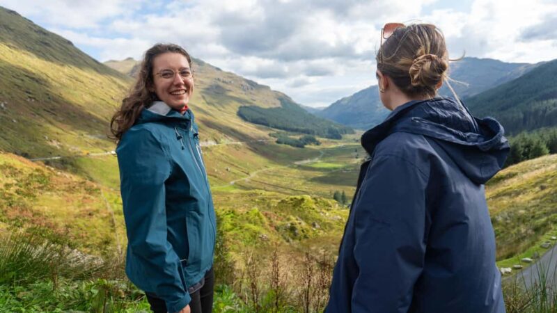 From Glasgow: Lochs, Castles & The West Highlands - Discovering Loch Lomond and the Village of Luss