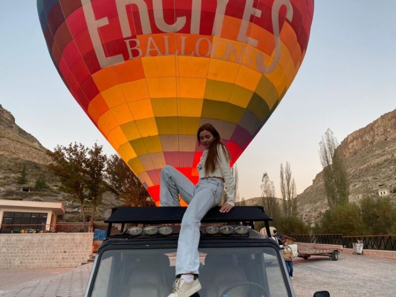 From Göreme: Cappadocia Jeep Safari Tour - Tasting Champagne and Enjoying a Picnic