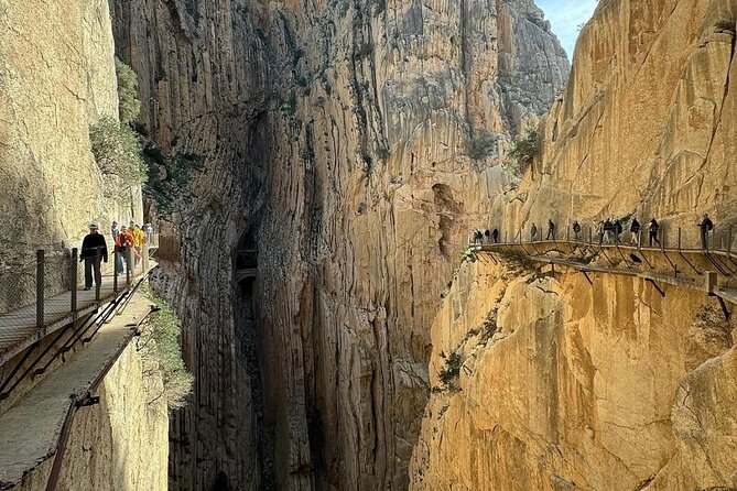From Granada: Caminito del Rey Tour with Private transportation - Scenic Views and Photo Opportunities