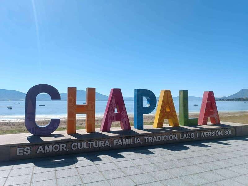 From Guadalajara to Chapala Lake: Funny and cultural tour - Scenic Stop at Lake Chapala’s Towns and Boardwalk
