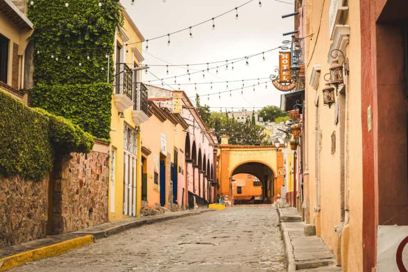 From Guanajuato: Private Tour to Queretaro & Pena de Bernal - Discover the Charm of Querétaro and Peña de Bernal on a Private Tour