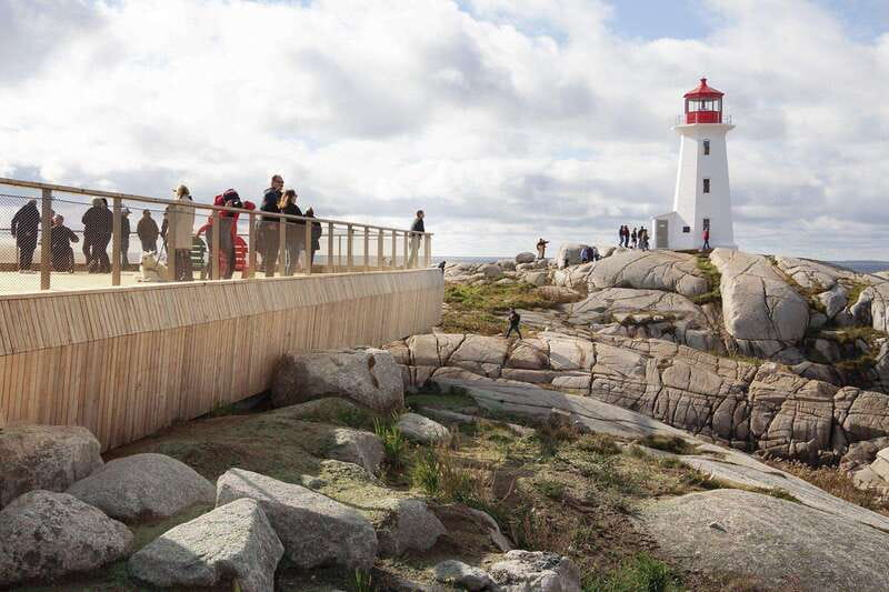 From Halifax: Peggy's Cove Bus Tour - Peggys Point Lighthouse: The Star of the Show