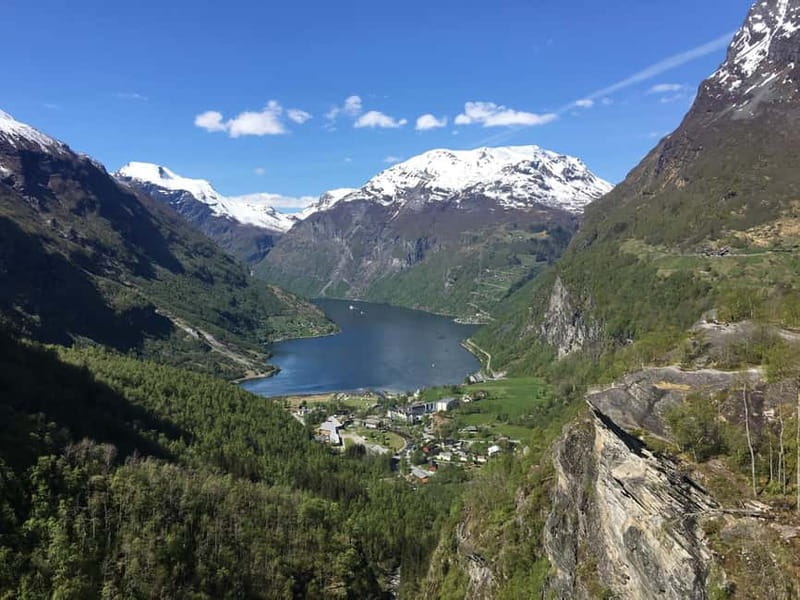 From Hellesylt: Geiranger Highlights Tour with Photo Stops - Stunning Fjord Views from Eagle Bend and Flydalsjuvet