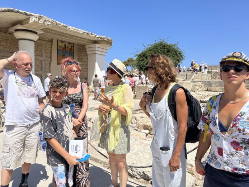 From Heraklion: Knossos Palace Entry Ticket and Private Tour - The Life of Ancient Knossos and Minoan Culture