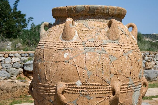 From Heraklion & Malia: Cretan Folklore Night with Buffet - Discover a Traditional Cretan Night in Karouzana