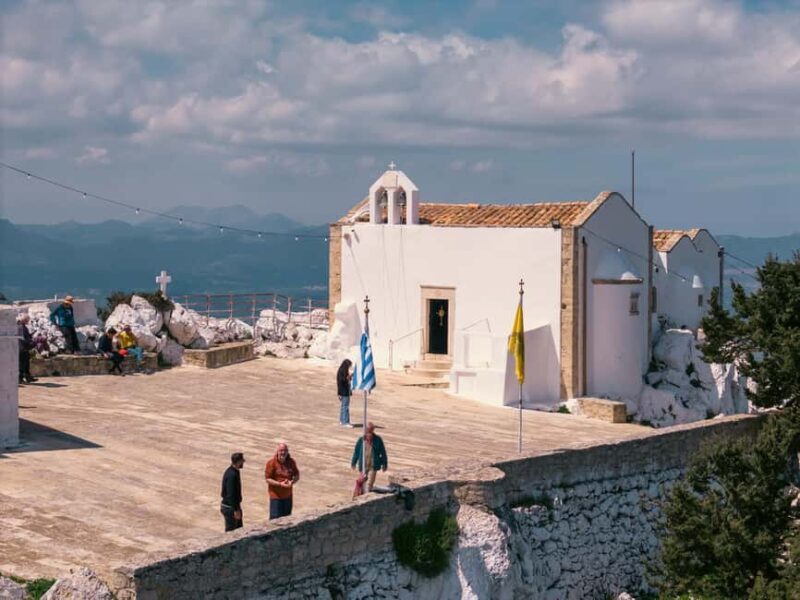 From Heraklion: Olive, Wine & Monastery Luxury Guided Tour - Practical Details and Comfort Considerations