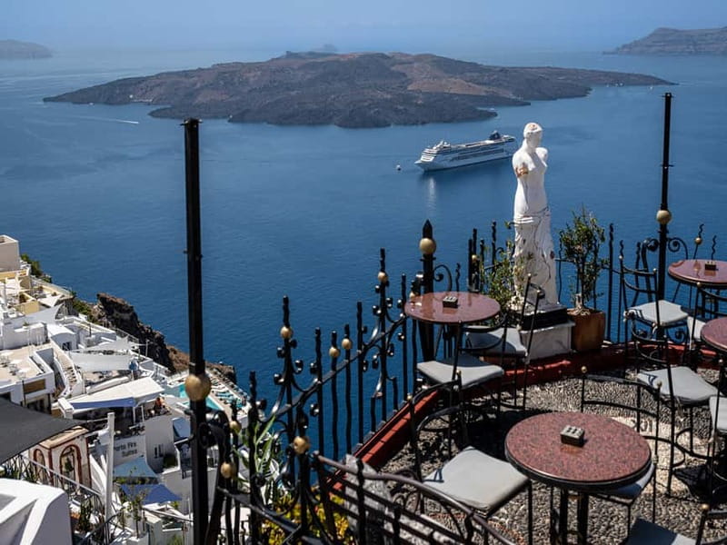 From Heraklion Santorini Guided Day Tour - On-Island Transportation and Pacing