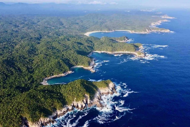 From Huatulco: Private 5 Bays Boat Tour - The Experience with Guides and Equipment