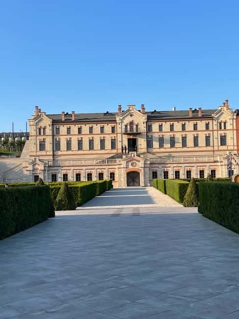 From Iai: Mimi Castle Wine Tasting Day Trip - Discover the Beauty of Mimi Castle and Its Winery