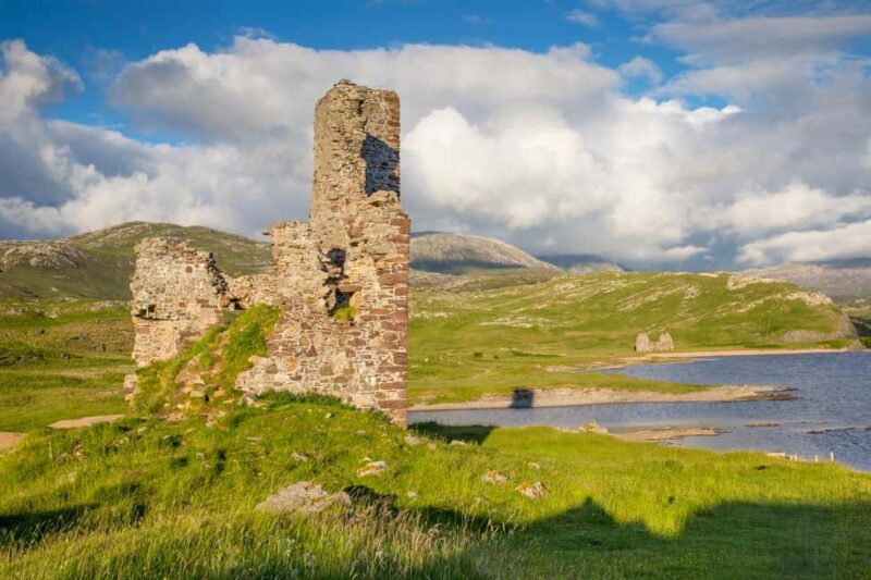 From Inverness: Isle of Skye and Eilean Donan Castle Tour - Experience the Iconic Eilean Donan Castle