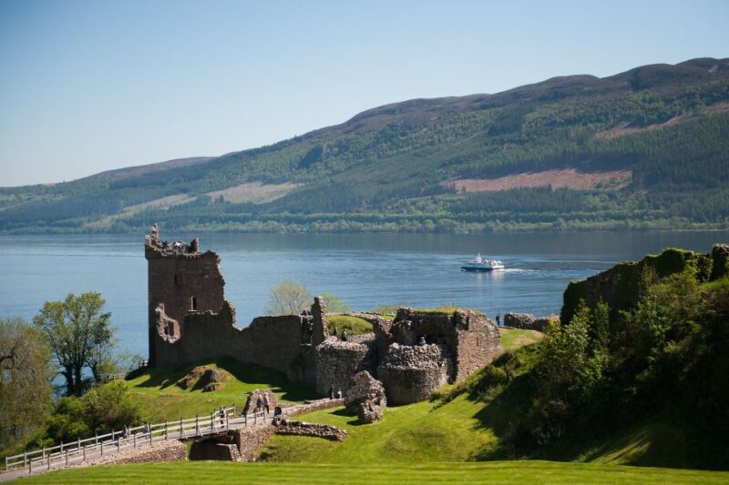 From Inverness: Jacobite Steam Train and Highlands Tour - Lunch in Mallaig: Fresh Seafood and Coastal Charm