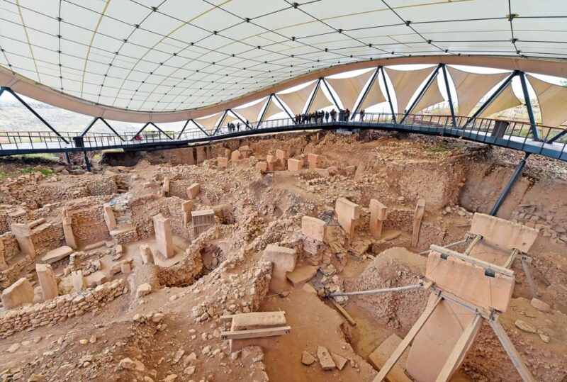 From Istanbul: Göbeklitepe and Harran Full-Day Tour - Uncovering the Mysteries of Göbeklitepe, the Oldest Known Temple in the World
