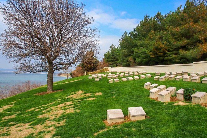 From Istanbul: Group Gallipoli and Anzac Full-Day Tour - Visiting the Cemeteries and Memorials