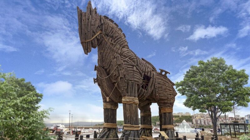 From Istanbul: Troy and Gallipoli 2-Day Trip - Troy’s Legendary Ruins and Archaeological Sites