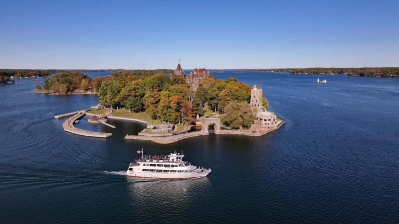 From Ivy Lea: 2-Hour Two Castle 1000 Islands Scenic Cruise - Discover the 2-Hour Two Castle Scenic Cruise from Ivy Lea