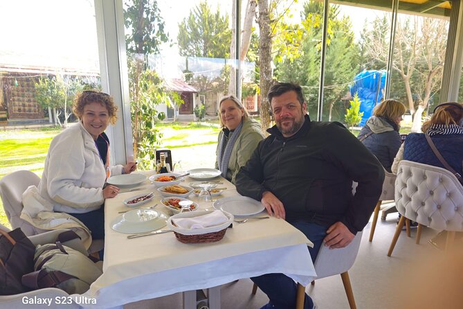 From Izmir: Ephesus, Artemis Temple Tour WITH ENTRY TICKETS+LUNCH - Lunch in a Local Family-Owned Restaurant