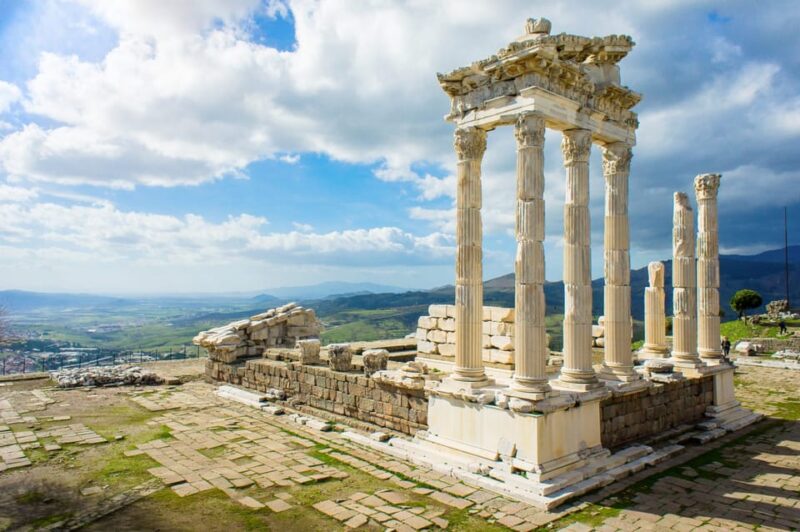 From Izmir: Private Day Trip to Acropolis of Pergamon - Explore Pergamons Ancient Wonders with a Private Guide from Izmir