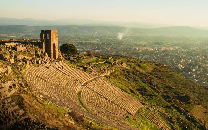 From Izmir: Private Day Trip to Acropolis of Pergamon - Who Would Enjoy This Tour the Most?