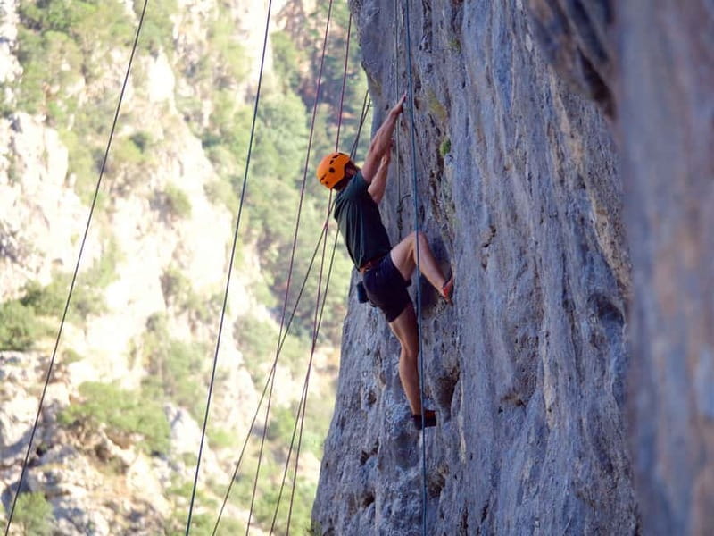 From Kalamata: Rock Climbing in Lagada - The Routes: From Easy to Very Difficult