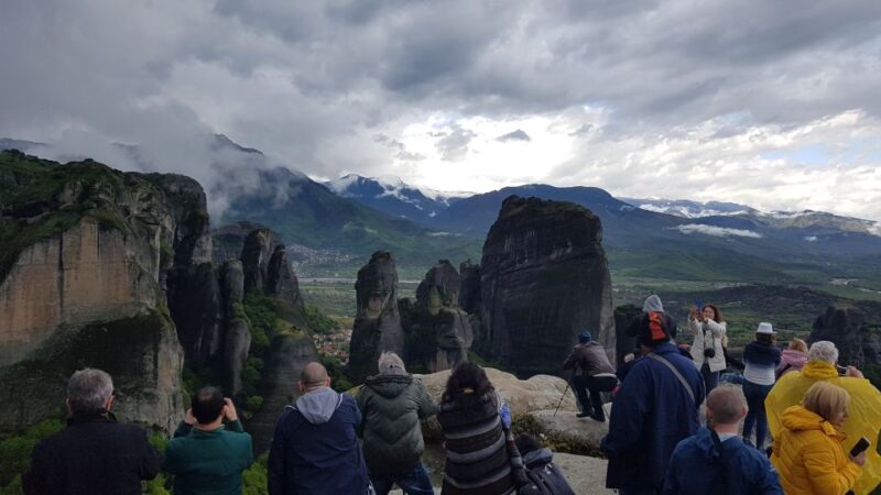 From Kalambaka or Kastraki: Midday Meteora Tour - Pickup and Transportation in a Luxury Mercedes Minibus