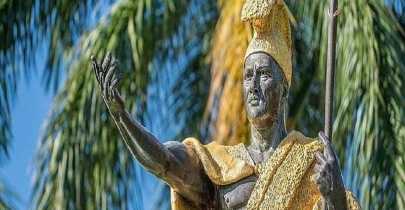 From Kona: USS Arizona Memorial and Honolulu City Tour - Visiting the USS Arizona Memorial and its significance