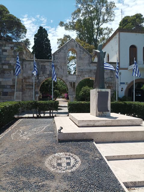 From Kos/Dikeo: Bus Tour to Zia Village on Mount Dikaios - Discover Zia Village and Mount Dikaios Sunset Views for $21