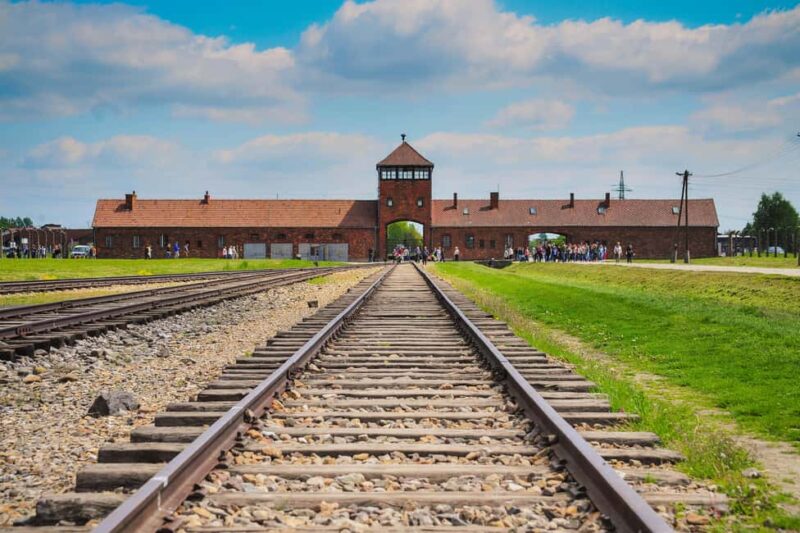 From Krakow: Auschwitz-Birkenau Day Tour with Pickup - Key Points