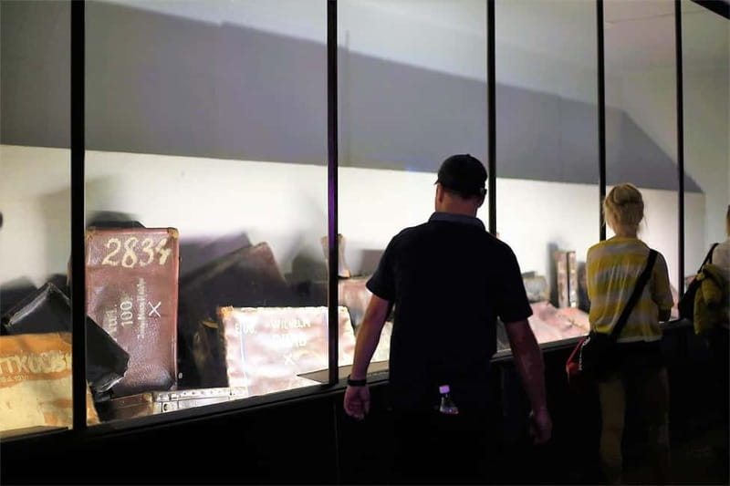 From Krakow: Auschwitz-Birkenau Guided Tour & Pickup Options - Pacing and Tour Schedule