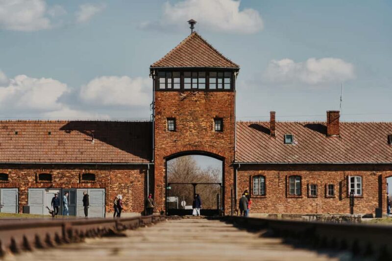 From Krakow: Auschwitz-Birkenau Guided Tour with Transport - How the Tour Begins in Krakow
