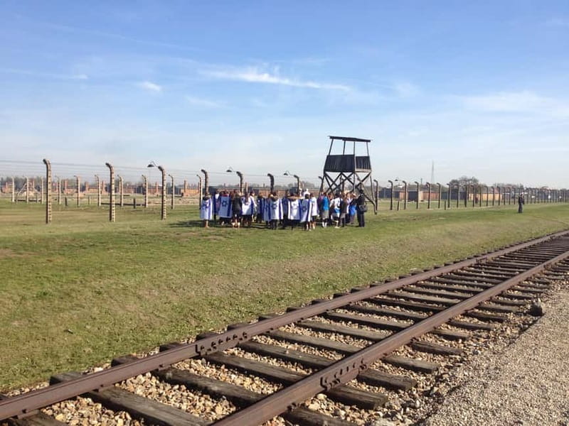 From Krakow: Auschwitz-Birkenau Memorial and Museum Tour - Visiting Auschwitz I: The Original Camp