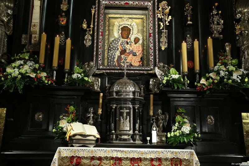 From Krakow: Czestochowa Monastery Private Tour - Dress Code and Visitor Tips
