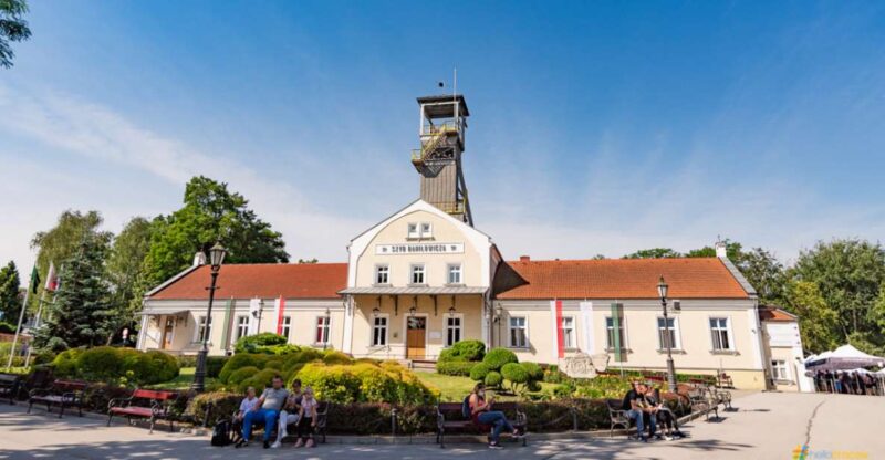 From Krakow: Guided Tour in Wieliczka Salt Mine - The Tours Starting Point at the UNESCO World Heritage Sign