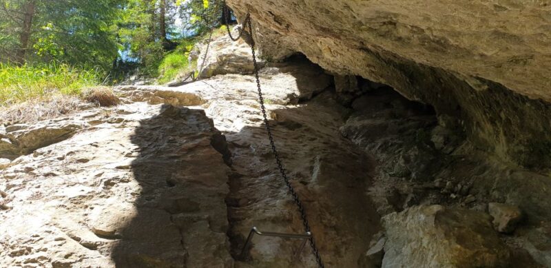 From Krakow: Hiking in the Tatra Mountains and Thermal baths - Visiting the "Dragons Den" Cave and the Mountain Passages