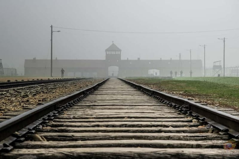 From Krakow: Last Minute Auschwitz-Birkenau Guided Tour - Visiting Auschwitz I: Exploring the Original Buildings