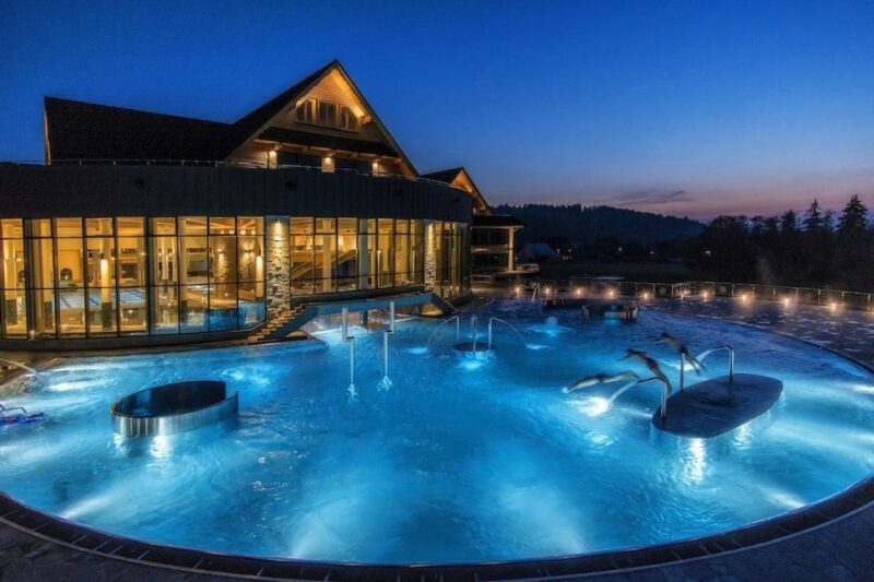 From Krakow: Morskie Oko Lake Tour and Thermal Baths Visit - The Two-Hour Scenic Walk to Morskie Oko Lake