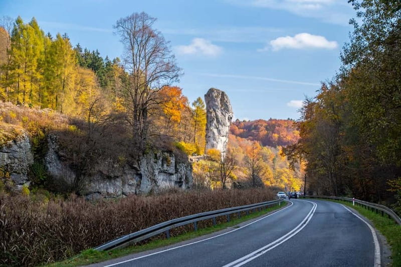From Krakow: Ojców National Park and Ogrodzieniec Castle - Visiting Ogrodzieniec Castle: The Largest Fortress on the Trail of the Eagles Nests