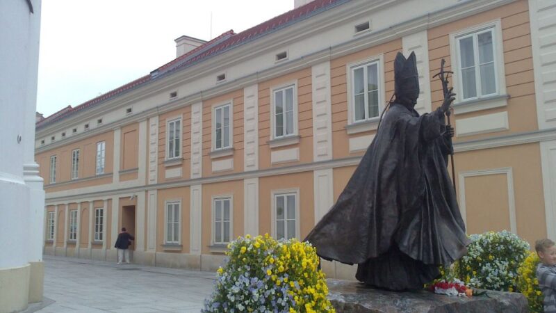 From Krakow: Wadowice & Sanctuary of Divine Mercy Tour - Visiting the Divine Mercy Sanctuary in Lagiewniki
